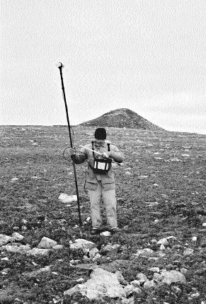 A ground-magnetic survey is carried out on the Blue Ice property on Victoria Island in August 2000.