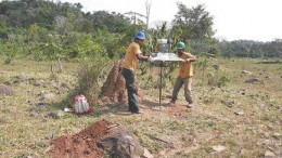 Auger drilling by Vaaldiam Resources at the newly discovered Clara pipe in the southern block of the Pimenta Buena property in Brazil's Rondonia state. The discovery is significant in that it is the first pipe on the property found by drilling an electromagnetic anomaly, rather than a more-typical magnetic anomaly.