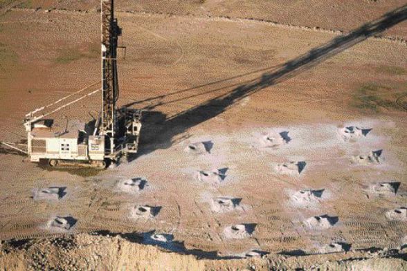 PHELPS DODGEDrilling on Phelps Dodge's Morenci copper mine in Greenlee Cty., eastern Arizona. Phoenix, Ariz.-based Phelps Dodge is the world's largest producer of solvent extraction-electrowinning cathode copper.