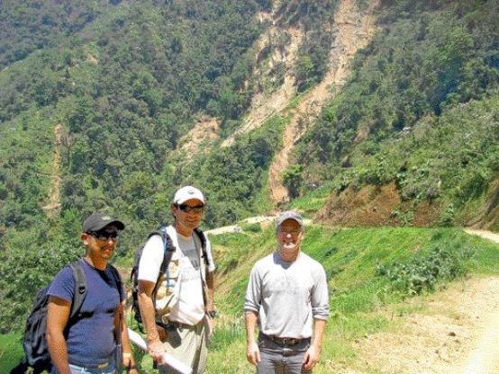 BY ROB ROBERTSONProject geologist David Rowe (centre) with Linear Gold's operations manager Terry Christopher (right) and a Linear employee at the Campamento deposit on the company's Ixhuatan property in Chiapas state, Mexico. Linear continues to drill the area surrounding Campamento.