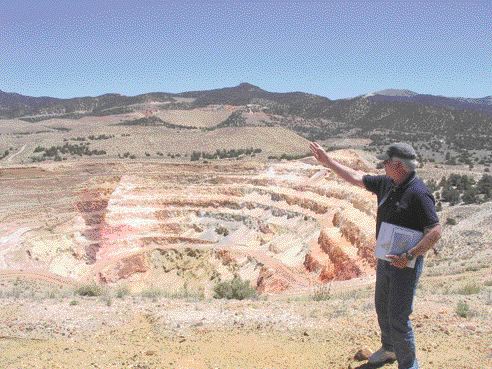 Gryphon Gold's vice-president of exploration, Steven Craig, describes a structural trend at the Borealis gold project in Nevada's Walker Lane trend.