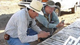 BY JAMES WHYTEAdrian Robles of Southern Silver and Chris Lloyd of Soltoro examine core from the Minas de Ameca project in central Jalisco state, Mexico.