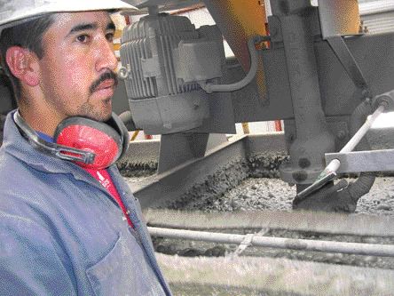 A worker oversees a zinc flotation circuit at Dia Bras' Malpaso mill, in northern Mexico's Sierra Madre mineral belt. Dia Bras is one of many juniors investing in Mexico to profit from continued high metals prices against a backdrop of spiralling energy costs, poor government incentives and labour strife.