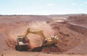 Troy Resources has cut significant gold in its first deep diamond drill-hole at the Two Mile Hill prospect, part of the Sandstone project in Western Australia. Two Mile Hill sits less than 3 km northeast of the mill at Sandstone.