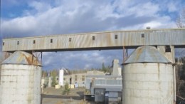 The coarse ore storage bins at Teck's Pend Oreille zinc mine, in northeastern Washington state. The company is shutting down the operation -- which hasn't been profitable for two years -- in February.