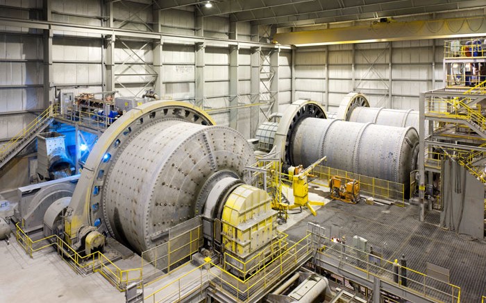 At Lac des Iles 15,000-tpd mill, ore is first crushed in a gyratory crusher and conveyed to a coarse ore stockpile. Credit: Graeme Oxby for North American Palladium