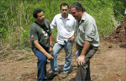 Amarillo Gold CEO Buddy Doyle (right) with geologists at the Mara Rosa gold project in Brazil's Goias state. Photo by Amarillo Gold