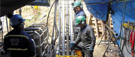 Drillers at CB Gold's Vetas gold project in Santander department, Colombia, 400 km northeast of Bogota. Photo by CB Gold