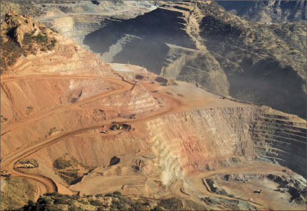 Minefinders' Dolores open-pit gold-silver mine in northern Mexico. Photo by Minefinders