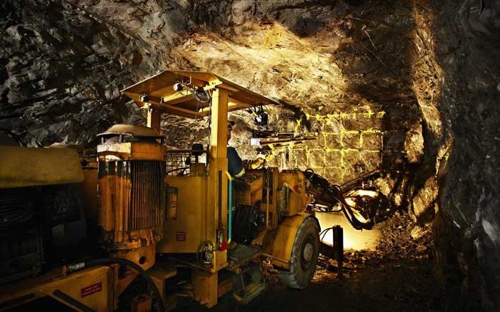 Working underground at Hudbay Minerals' 777 copper-zinc-gold-silver mine in Flin Flon, Manitoba. Credit: Hudbay Minerals.