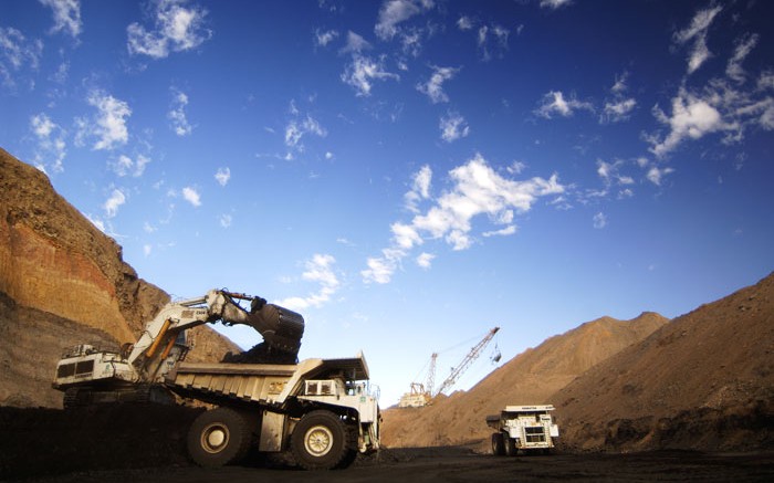 Equipment at Glencore Xstrata's 55%-owned Newlands coal mine in Queensland, Australia. Source: Glencore Xstrata