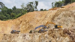 Mining activity in the pit at Monument Mining's Selinsing gold mine in Malaysia. Source: Monument Mining