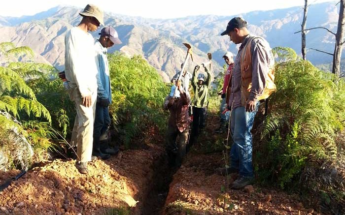 Workers in a trench at Precipitate Gold's Juan de Herrera gold-silver project in the Dominican Republic. Credit: Precipitate Gold