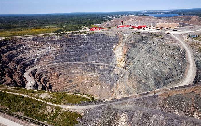 The Hollinger open-pit mine, a part of Goldcorp's Porcupine mining complex in Timmins. Credit: Goldcorp