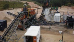 Stellar Diamonds' 100-tonne-per-hour dense media separation processing plant at the Baoul diamond project in southeastern Guinea. Credit: Stellar Diamonds