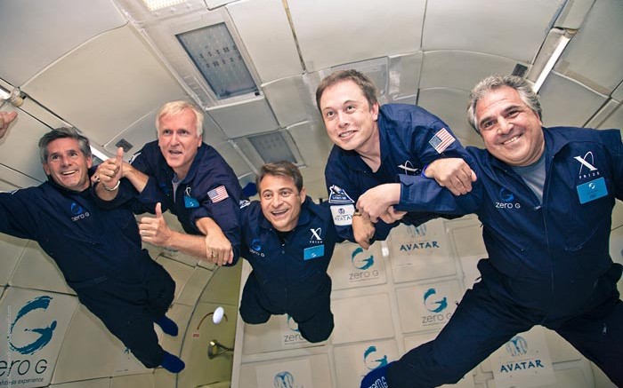 Enjoying zero gravity aboard a customized Boeing 727 in 2010, from left: McEwen Mining chairman Rob McEwen; filmmaker James Cameron; X Prize Foundation founder Peter Diamandis; high-tech billionaire Elon Musk; and Fox Filmed Entertainment chairman and CEO Jim Gianopulos. Credit: McEwen Mining