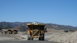 Trucks at Capstone Mining's Pinto Valley copper mine in Arizona, 125 km east of Phoenix. Credit: Capstone Mining