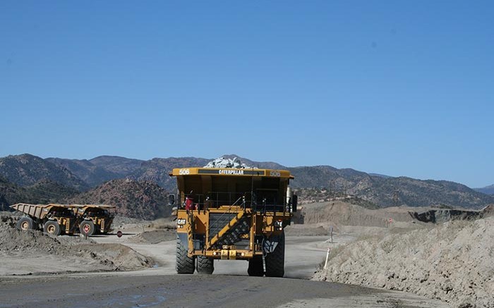 Trucks at Capstone Mining's Pinto Valley copper mine in Arizona, 125 km east of Phoenix. Credit: Capstone Mining