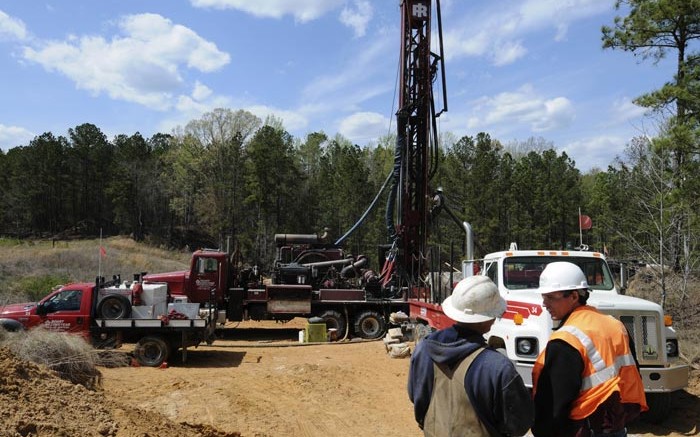 A drill crew at Romarco Minerals' Haile gold property 5 km due northeast of the town of Kershaw, South Carolina. Credit: Romarco Minerals