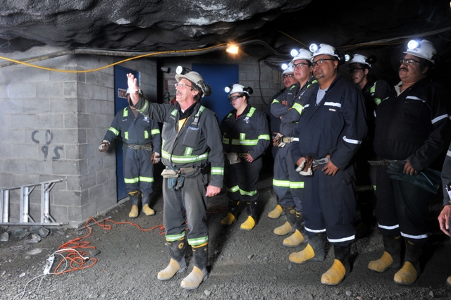 Marcelin Bruneau teaching a mine safety course. Credit: Cree Human Resources Development