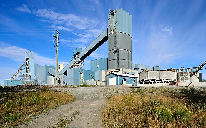 A headframe and mill at the Black Fox gold mine in Ontario. Source: Primero Mining