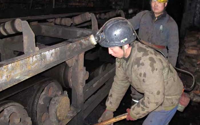 Workers at China Coal's Mei Feng coal mine. Source:  China Coal