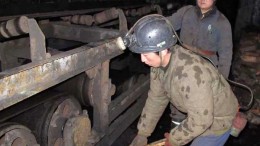 Workers at China Coal's Mei Feng coal mine. Source: China Coal