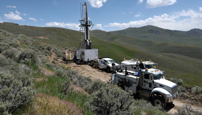 Drill rigs at the Pinion project in Nevada during the 2015 exploration campaign. Credit: Gold Standard Ventures.