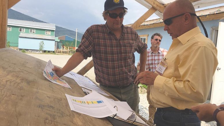 Klondike Gold president and CEO Peter Tallman (left) and newsletter writer Micky Fulp on the Klondike property near Dawson City, Yukon, in July 2017. Photo by Lesley Stokes.