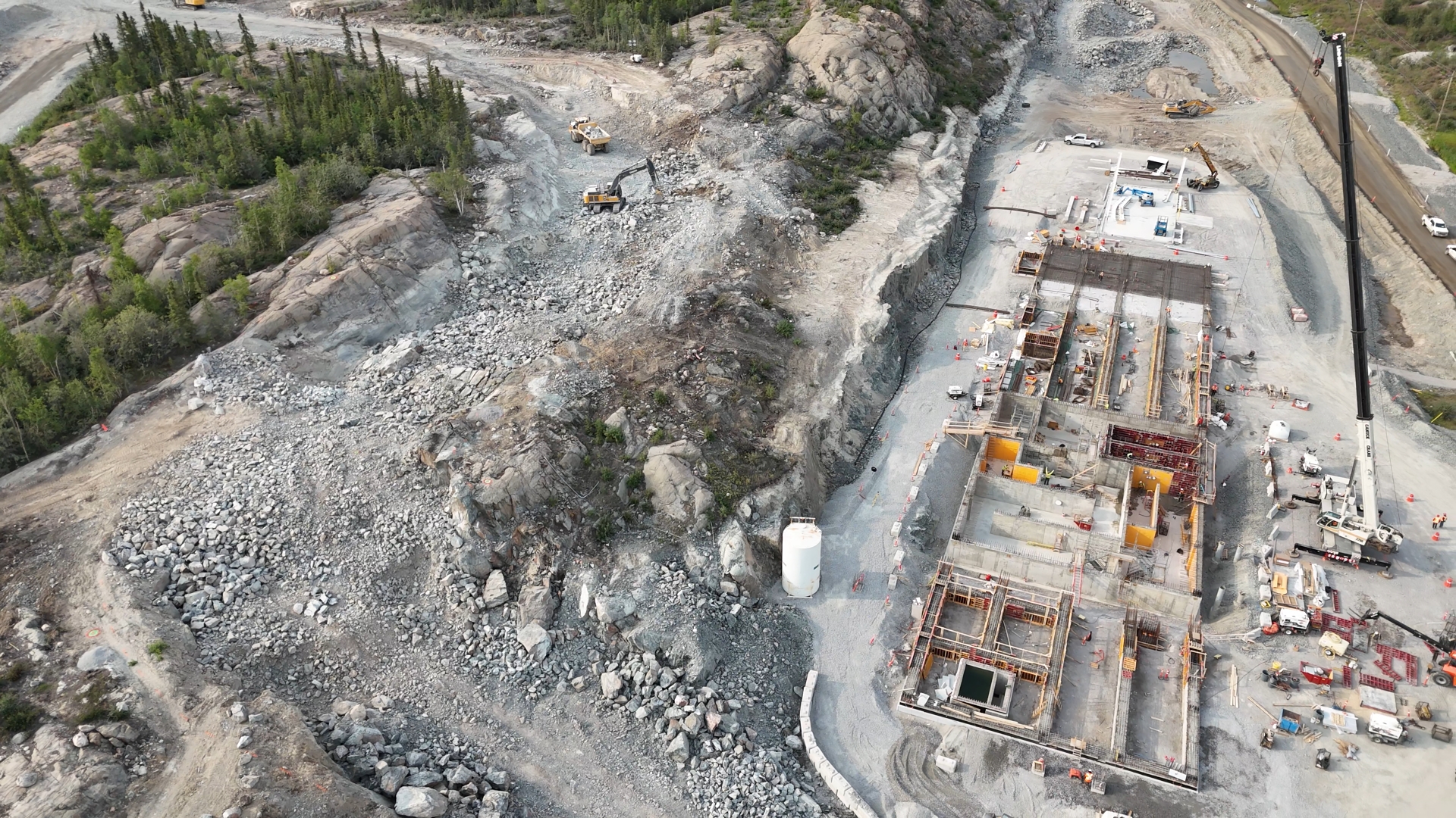 Canada advances plan to freeze Giant mine's toxic waste - The