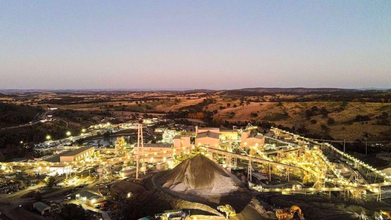 Newmont halts Cadia gold mine after earthquake