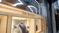 Former De Beers CEOs circle diamond giant as sale nears